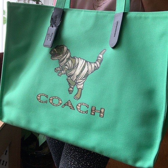SOLD⛔️Authentic COACH 1941 Canvas/leather DINOSAUR L.Edition Michael Jordan tote - Picture 8 of 14